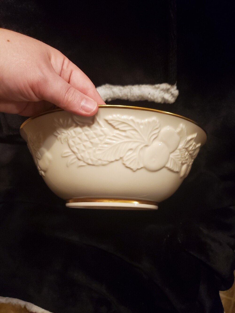 Vintage Lenox Fruits of Life 9" Vegetable Serving Bowl Embossed Fruit - Picture 3 of 5